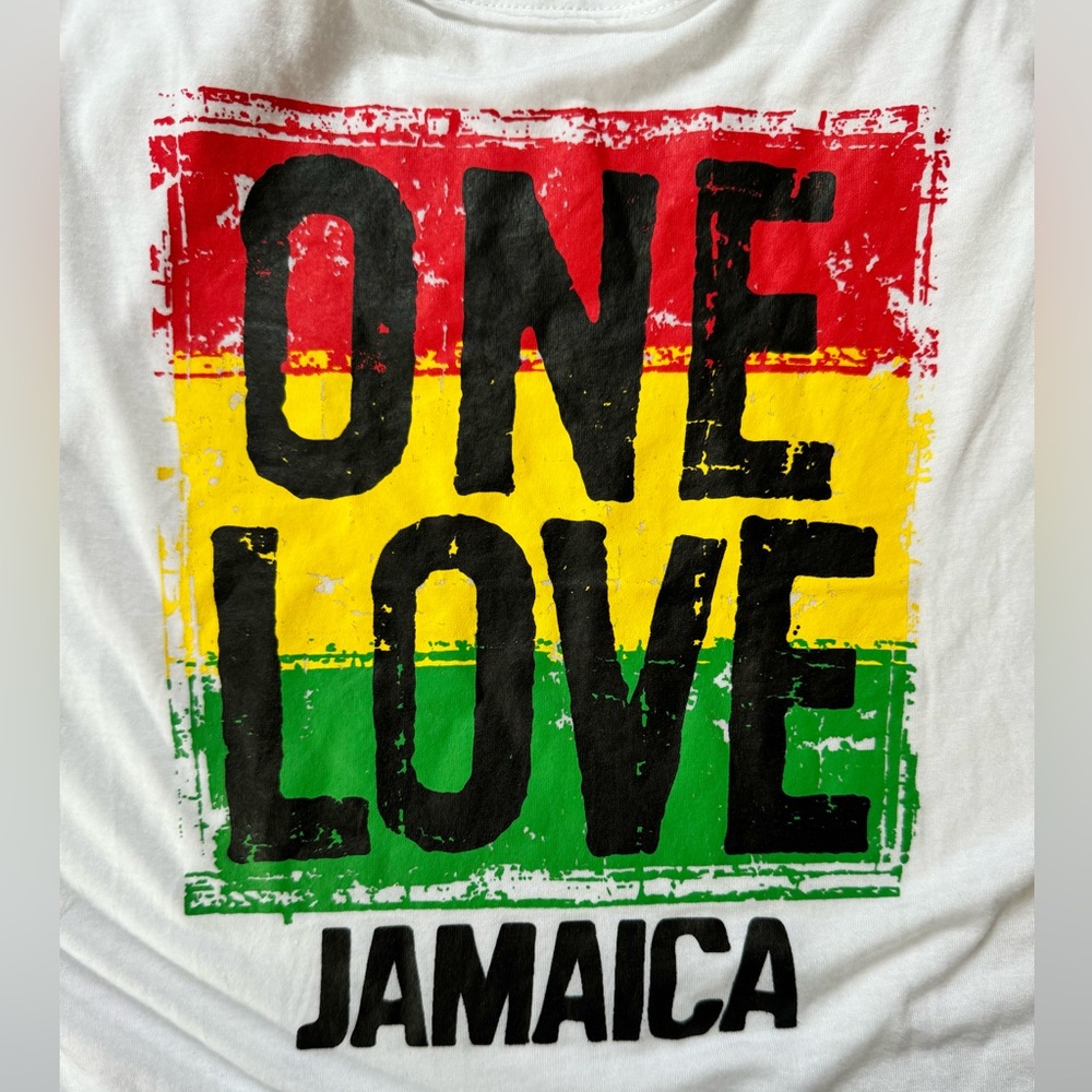 Sun Kissed Island - one loves Jamaica shirt, size small. - Picture 4 of 6